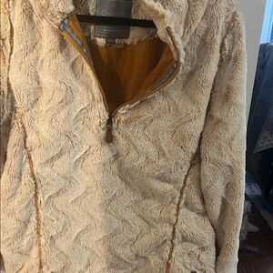 Simple Cream Teddy Jacket with Quarter-Zip